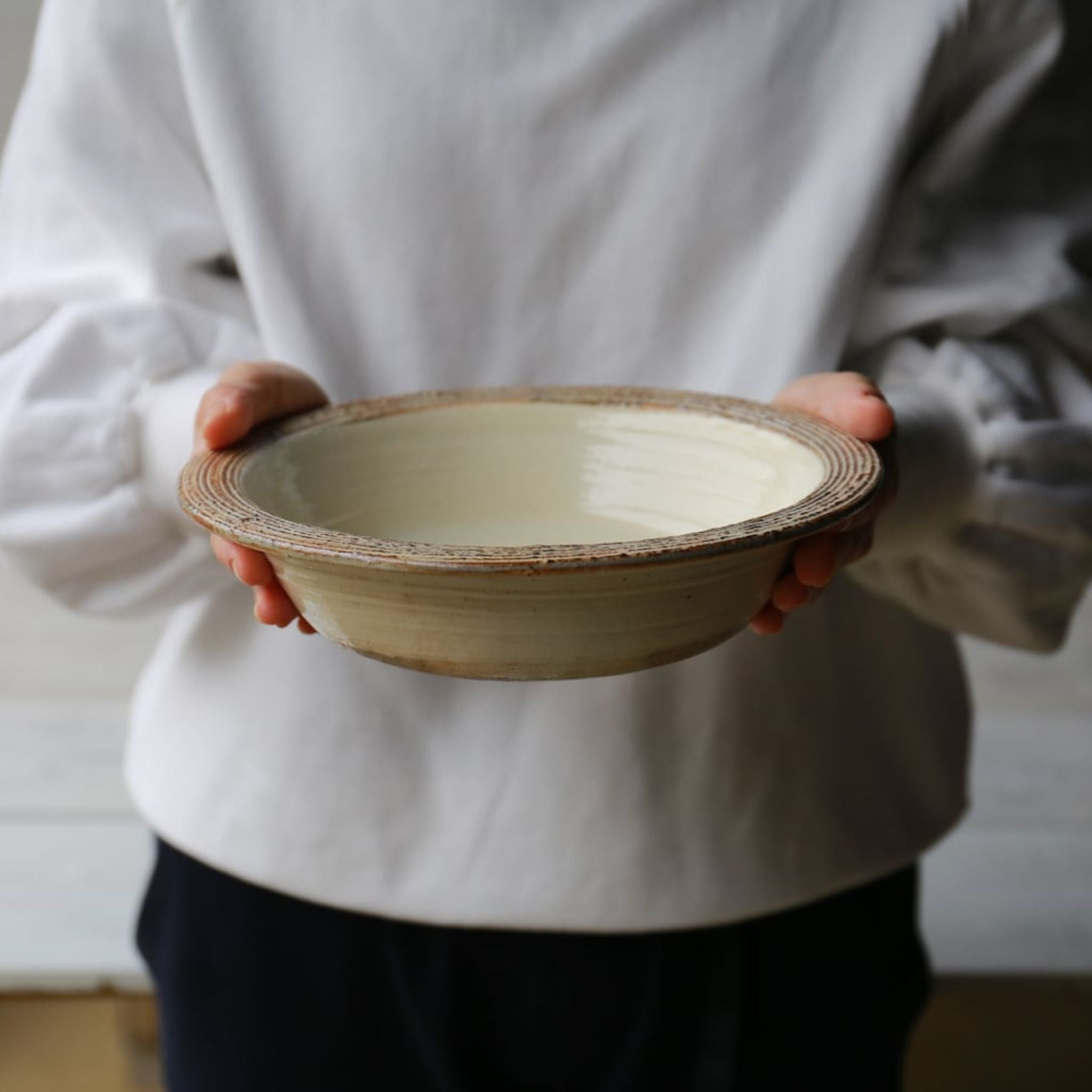 Shigaraki Ware Fuchiara Yokobori Bowl