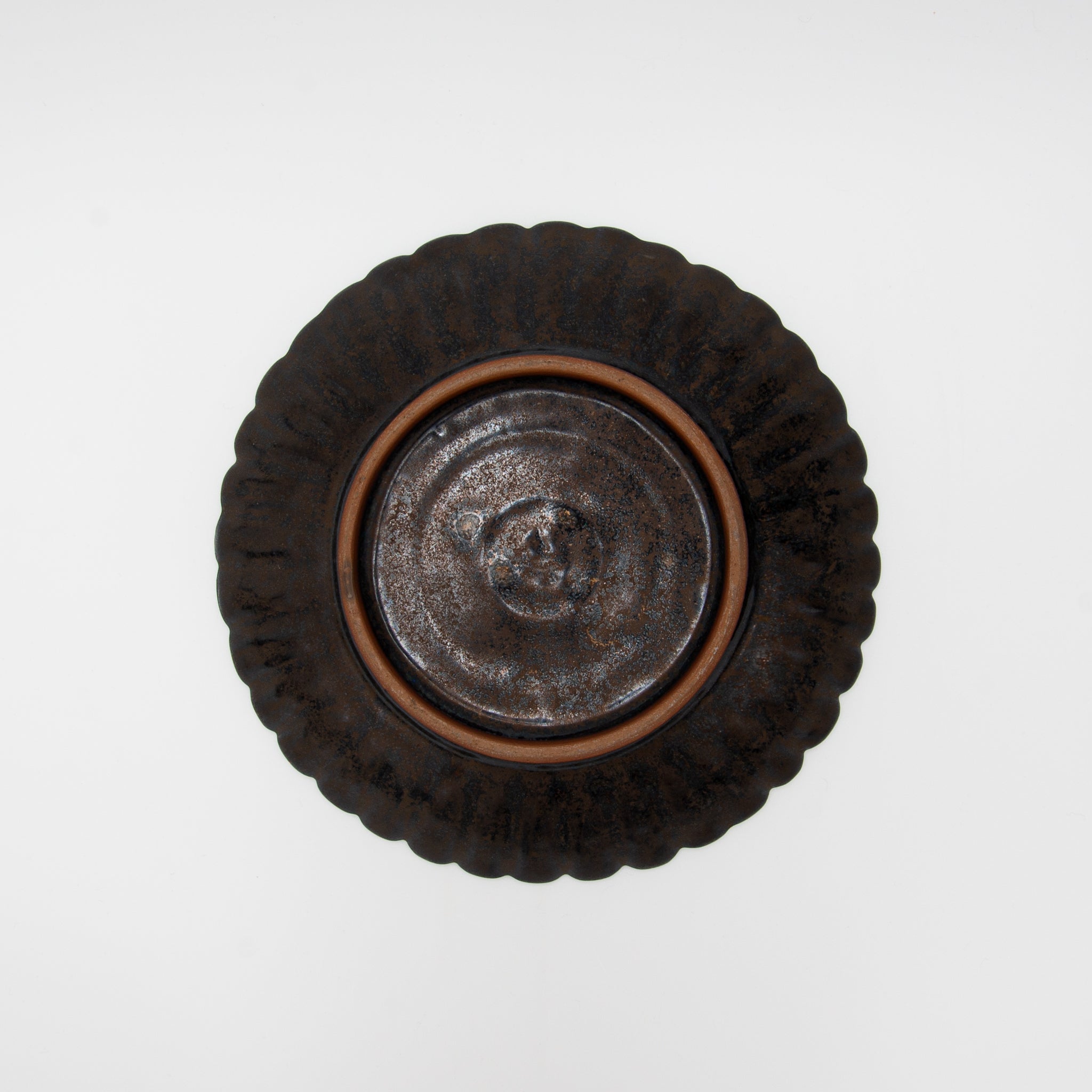 Seto Ware Flower Shaped Plate Black Gold