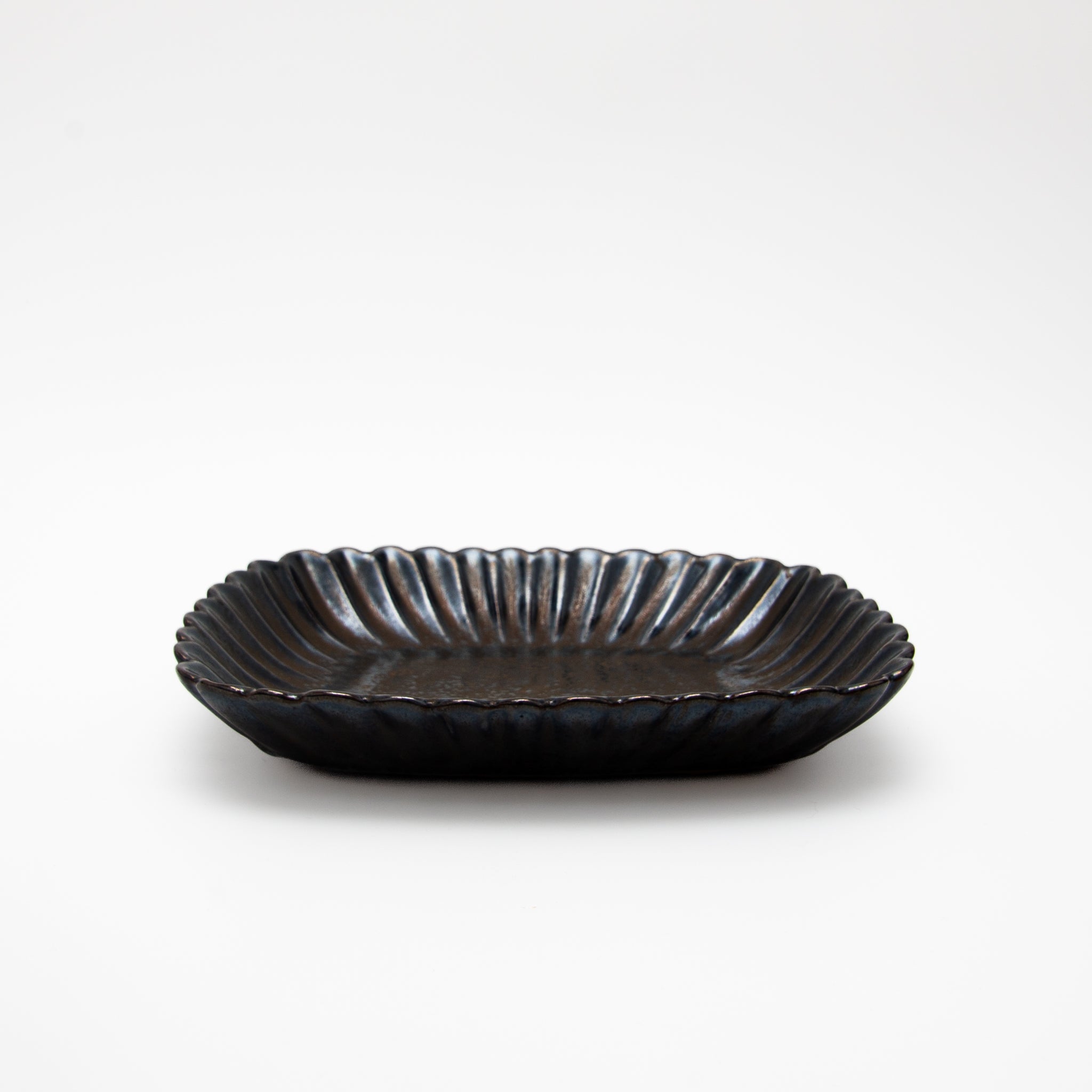 Seto Ware Flower Shaped Plate Rectangle Black Gold