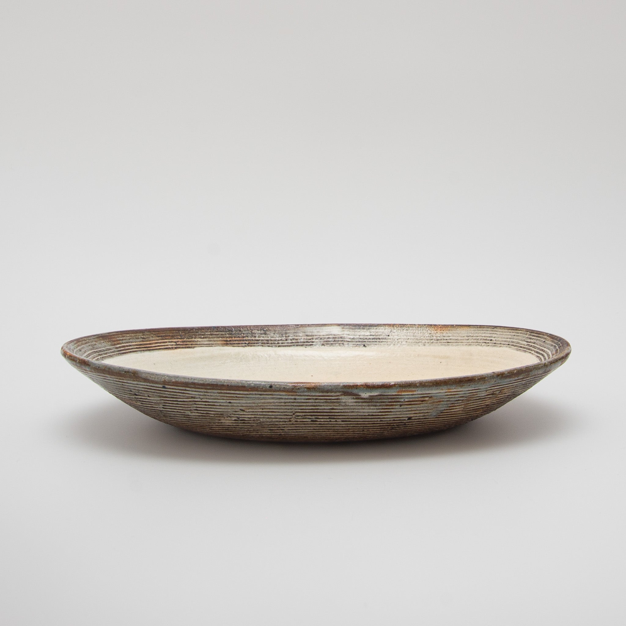 Shigaraki Ware Fuchiara Yokobori Oval Deep Plate