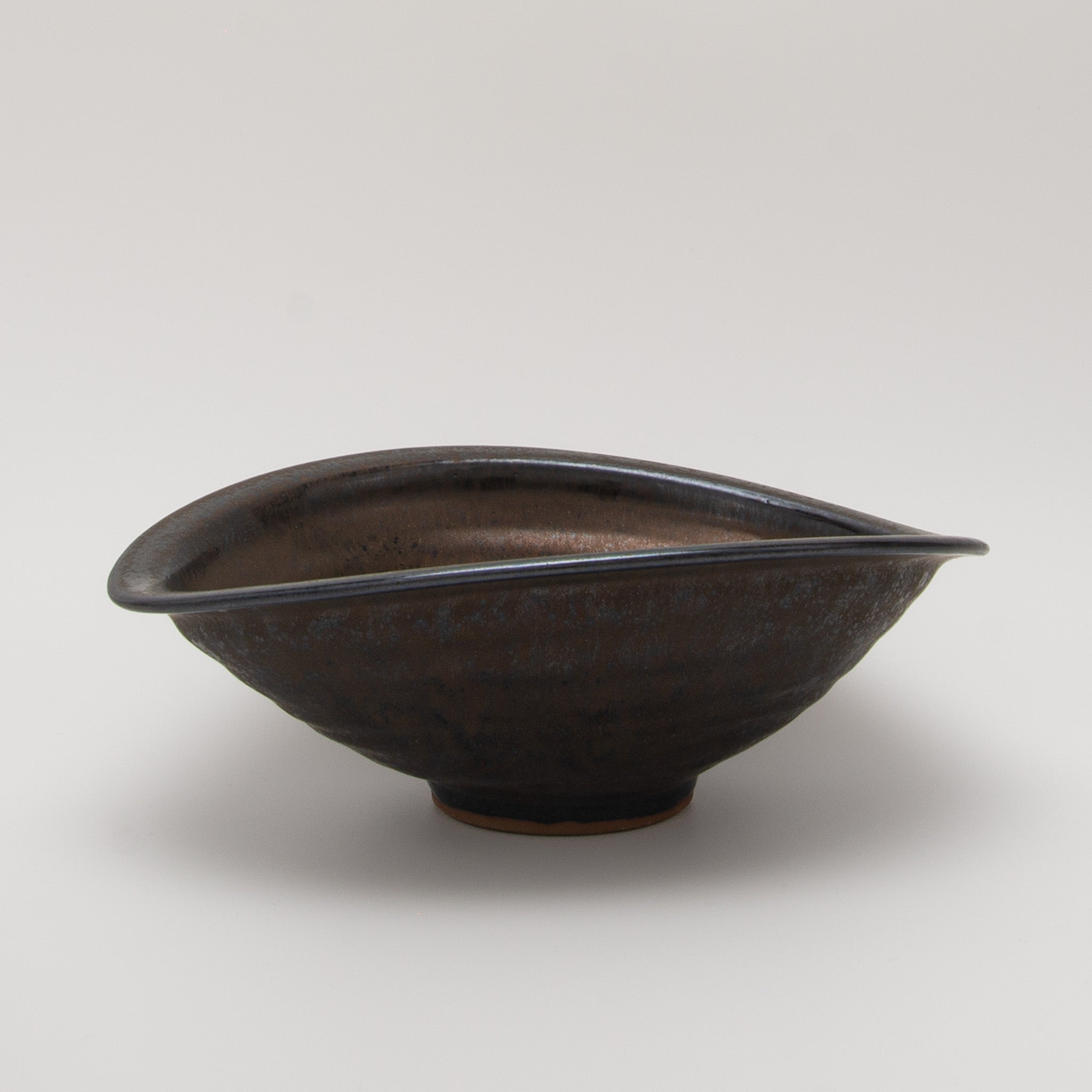 Seto Ware Kari Bowl Large Black Gold