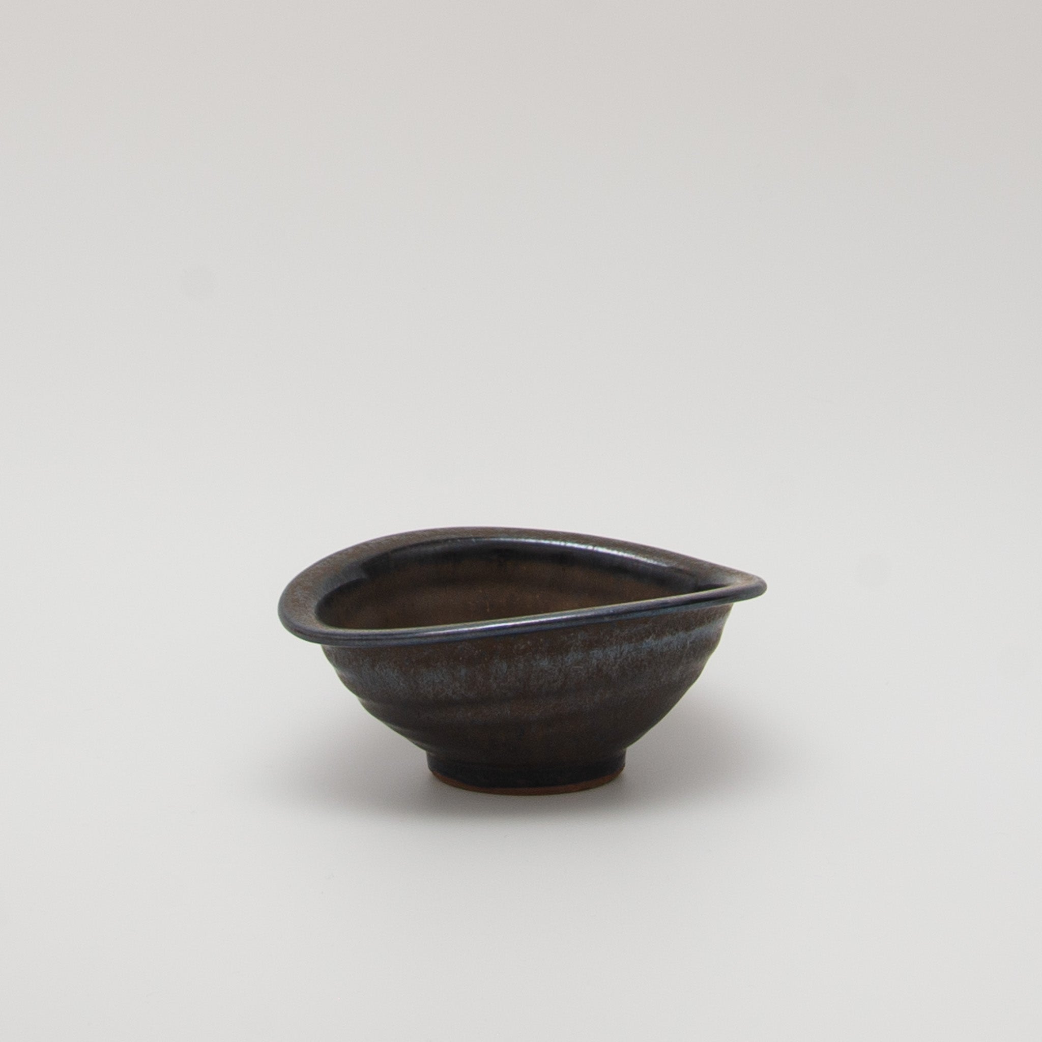 Seto Ware Kari Bowl Small Black Gold